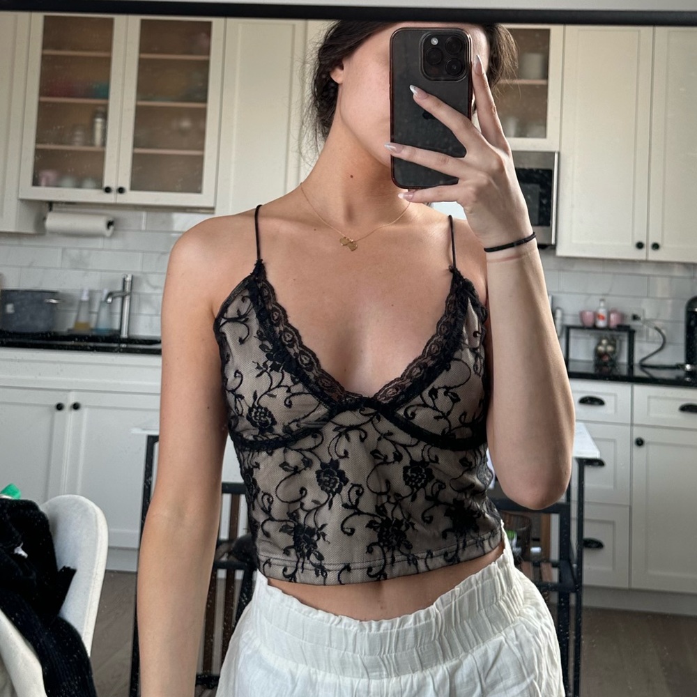 superdown Black Sheer Lace Embroidered Camisole
